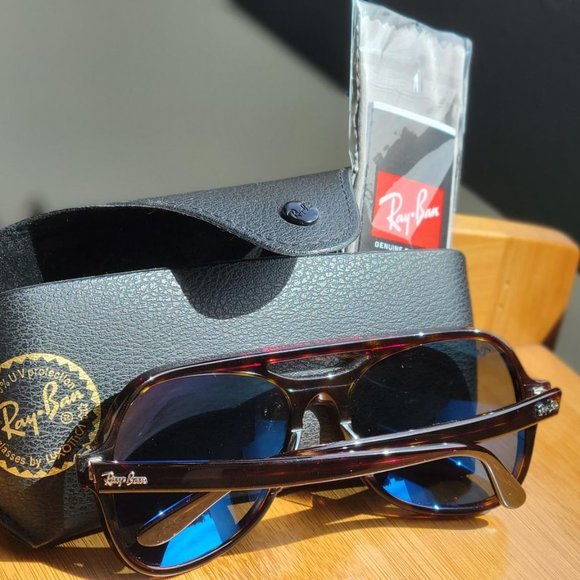 Ray-Ban Powderhorn Sunglasses - Picture 2 of 5
